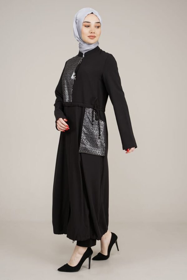 Decorated and Practical Ladies Abaya with Zipper - Black Lamora