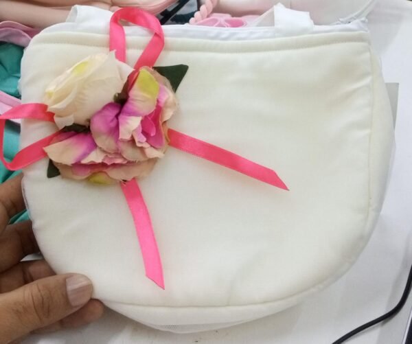 Stylish Girls Hand Bag Cream With Flowers Lamora