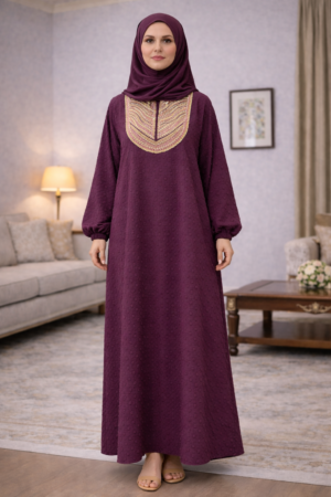 Prayer dress with pink neck